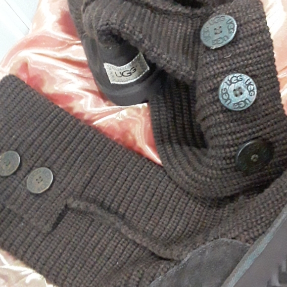 Ugg boots - Picture 6 of 8